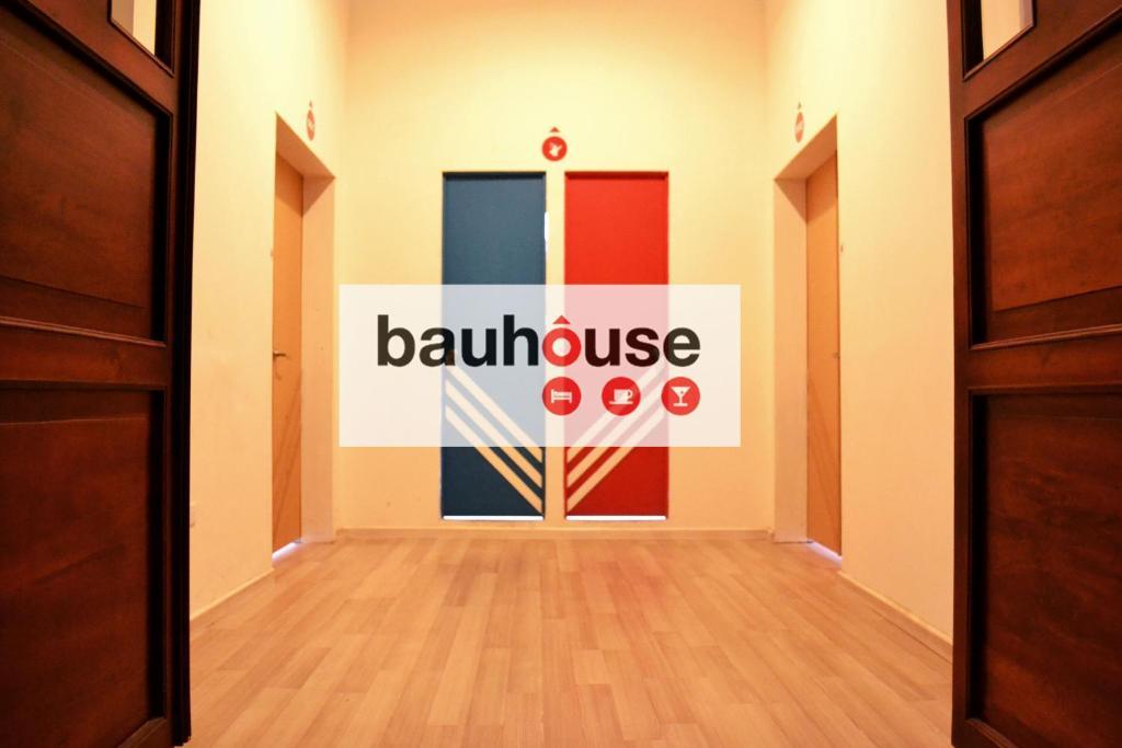 Bauhouse Backpacker Hostel 쿠엔카 외부 사진