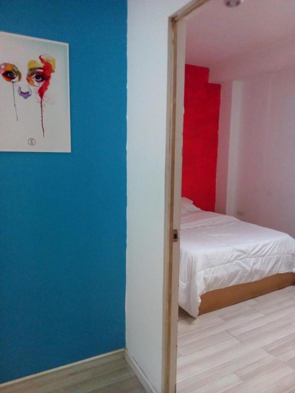 Bauhouse Backpacker Hostel 쿠엔카 외부 사진
